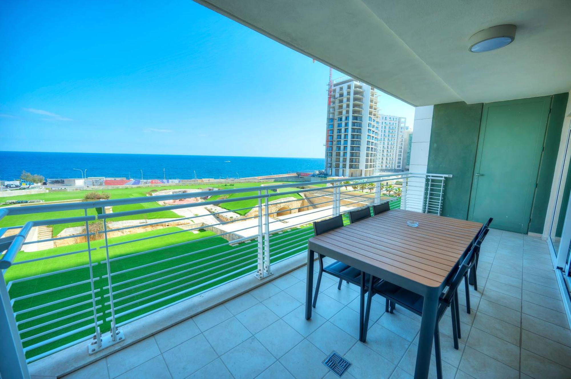 Fort Cambridge Apartments Sliema Exteriör bild