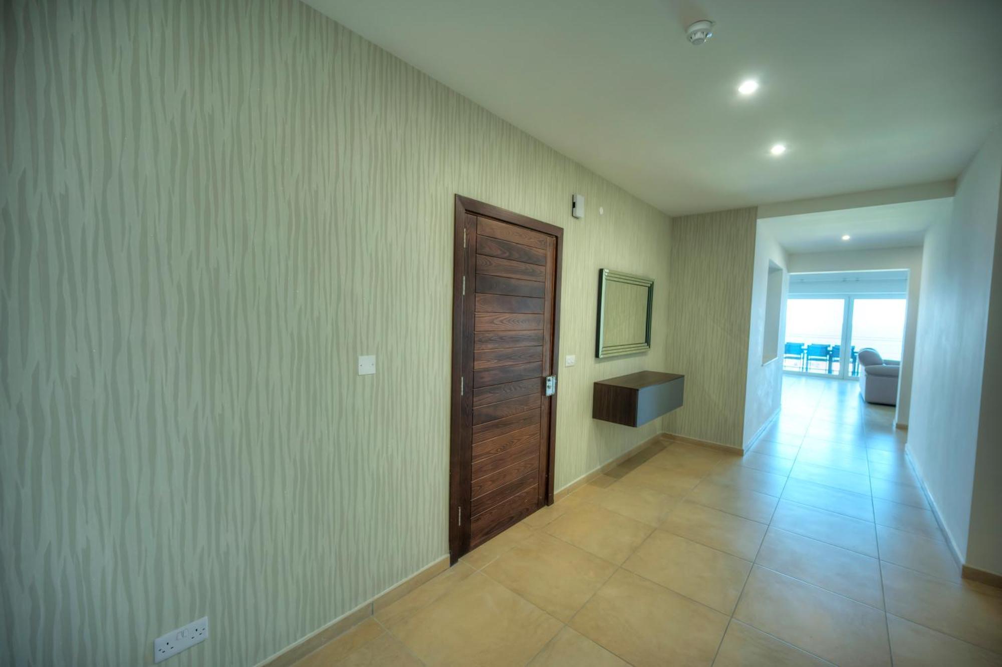 Fort Cambridge Apartments Sliema Exteriör bild