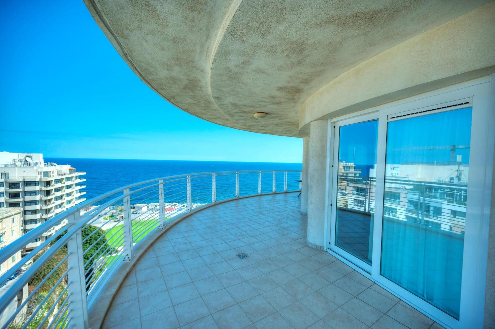 Fort Cambridge Apartments Sliema Exteriör bild