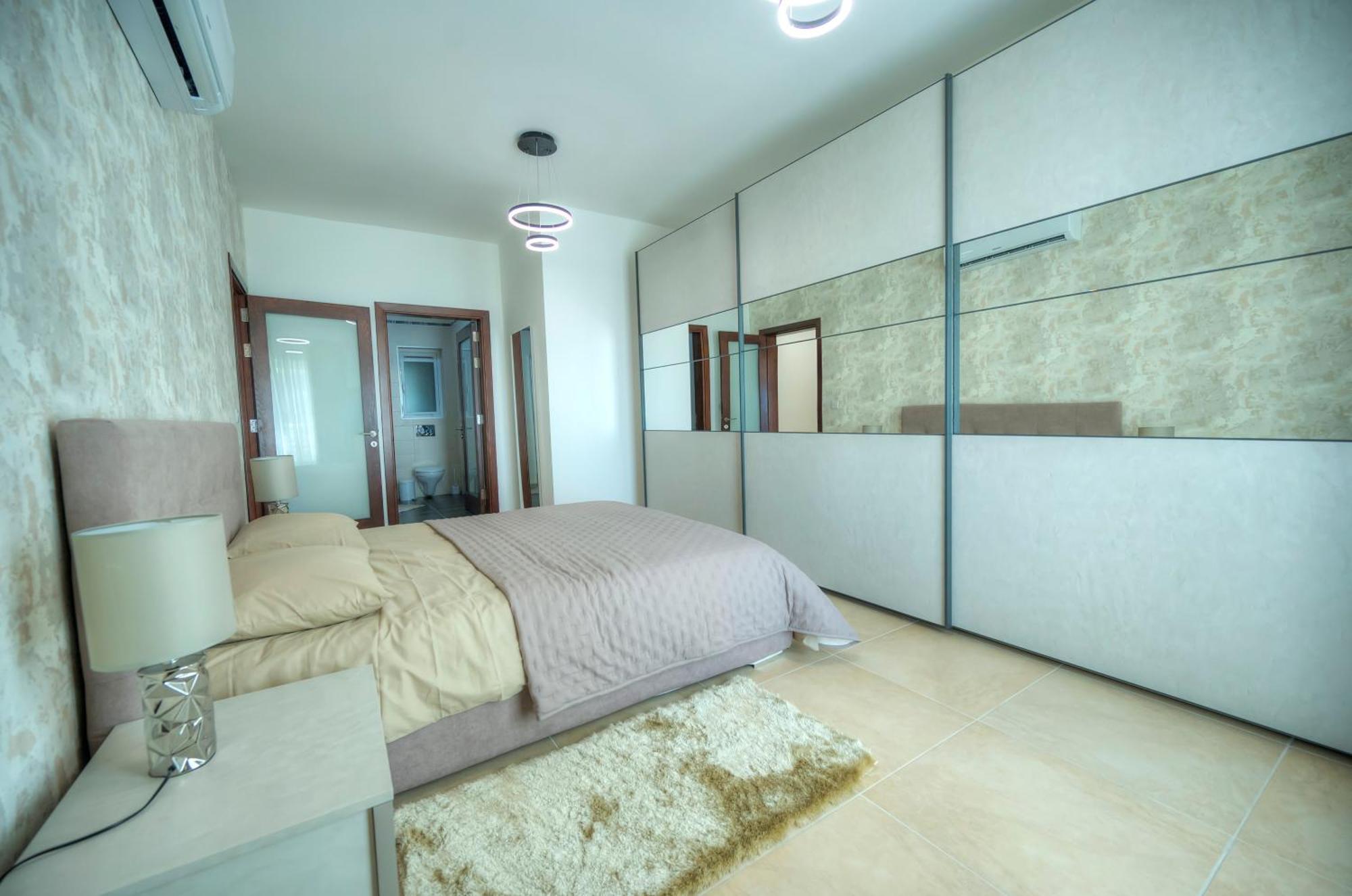 Fort Cambridge Apartments Sliema Exteriör bild